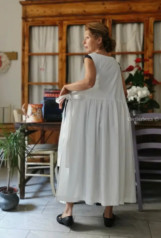 Grembiule da cucina con sfilatura e monogramma N (Ref. 501) grembiule donna in tessuto antico