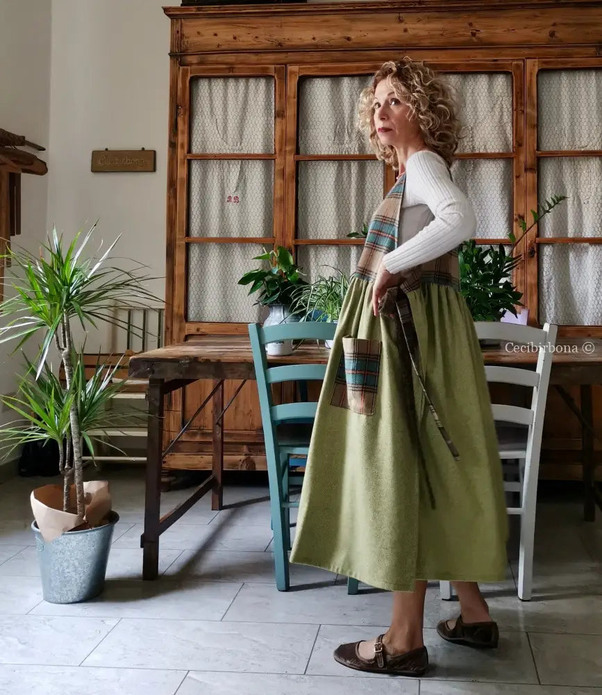 Grembiule in lana patchwork verde marrone (Ref.386) grembiule donna tessuti moderni