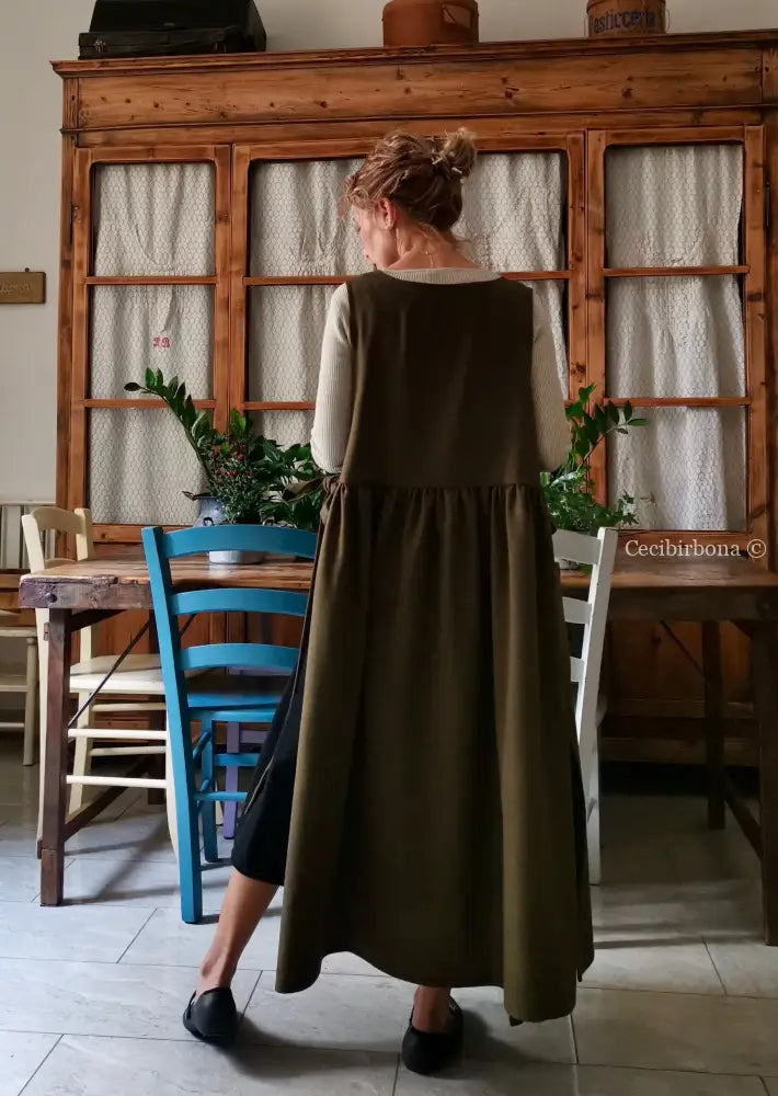 Grembiule in lana verde scuro (Ref. 364) grembiule donna tessuti moderni