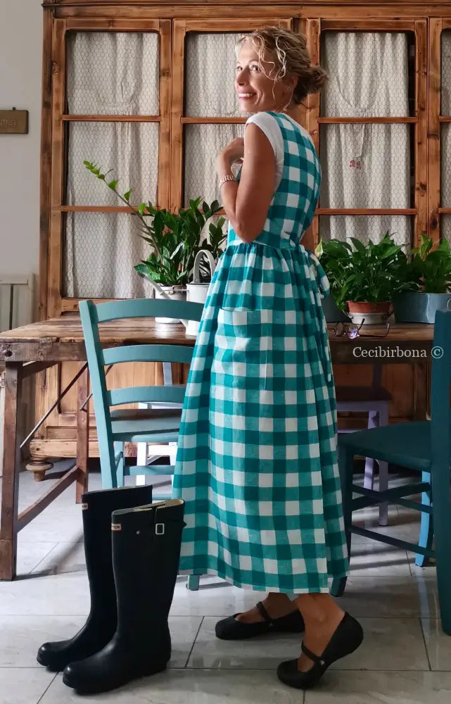 Grembiule in lino a quadri verdi (Ref. 321) grembiule donna tessuti moderni
