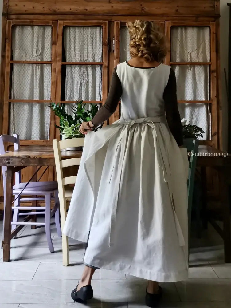 Grembiule in lino antico con monogramma rosso CA (Ref. 147) grembiule donna tessuti antichi