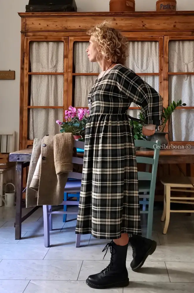 Grembiule mod. Kimono in lana tartan abito donna