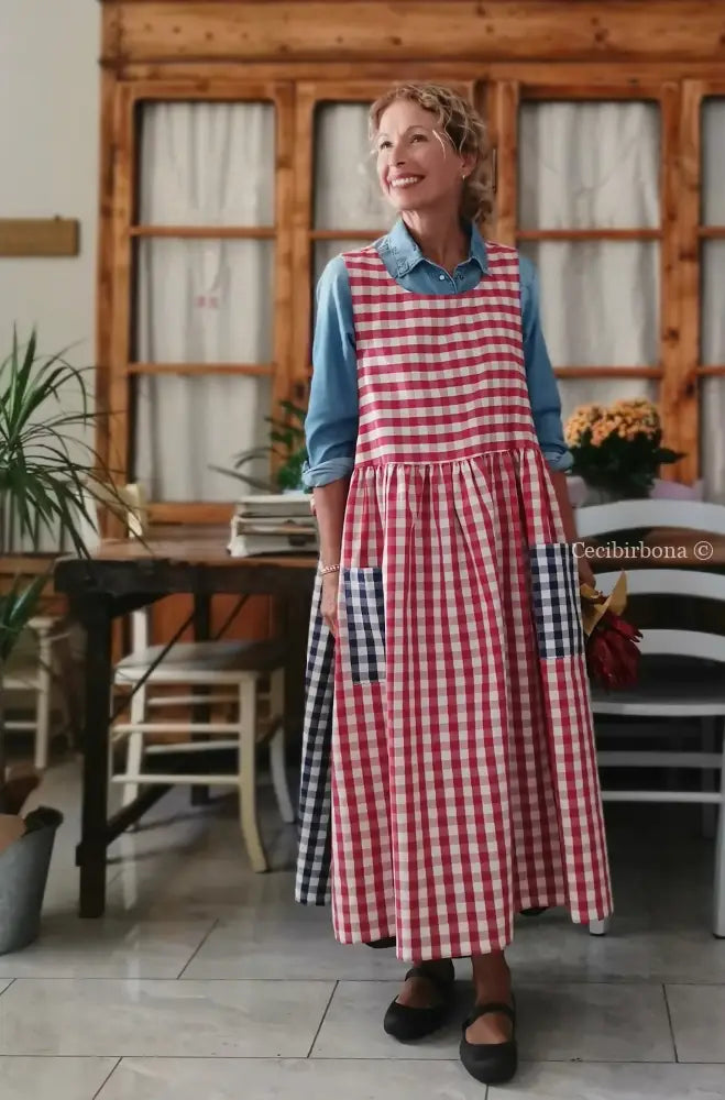 Grembiule patchwork a quadri blu e rossi (Ref. 430) grembiule donna tessuti moderni