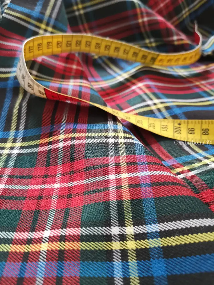 Grembiule per donna in tartan nero e rosso (Ref. 48) grembiule donna tessuti moderni