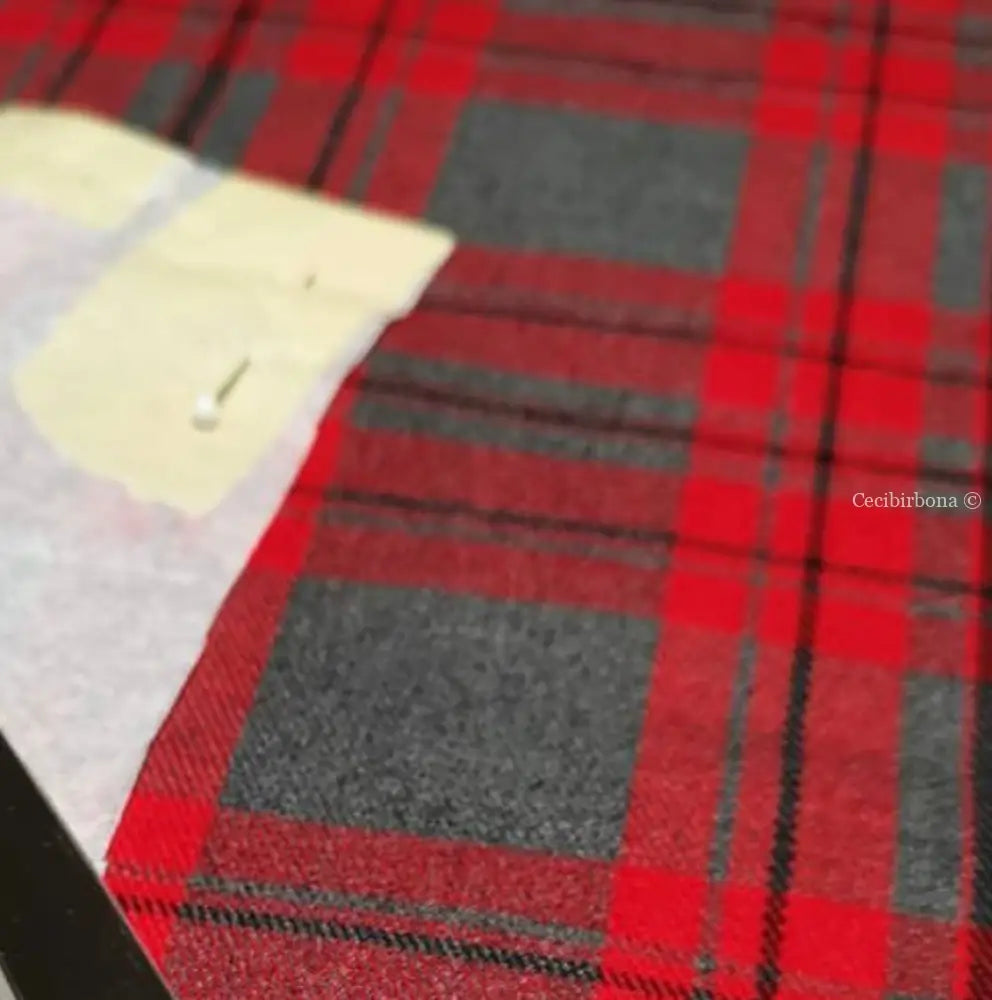 Riservato per Nicoletta Grembiule per donna in tartan rosso e grigio in preordine grembiule donna tessuti moderni