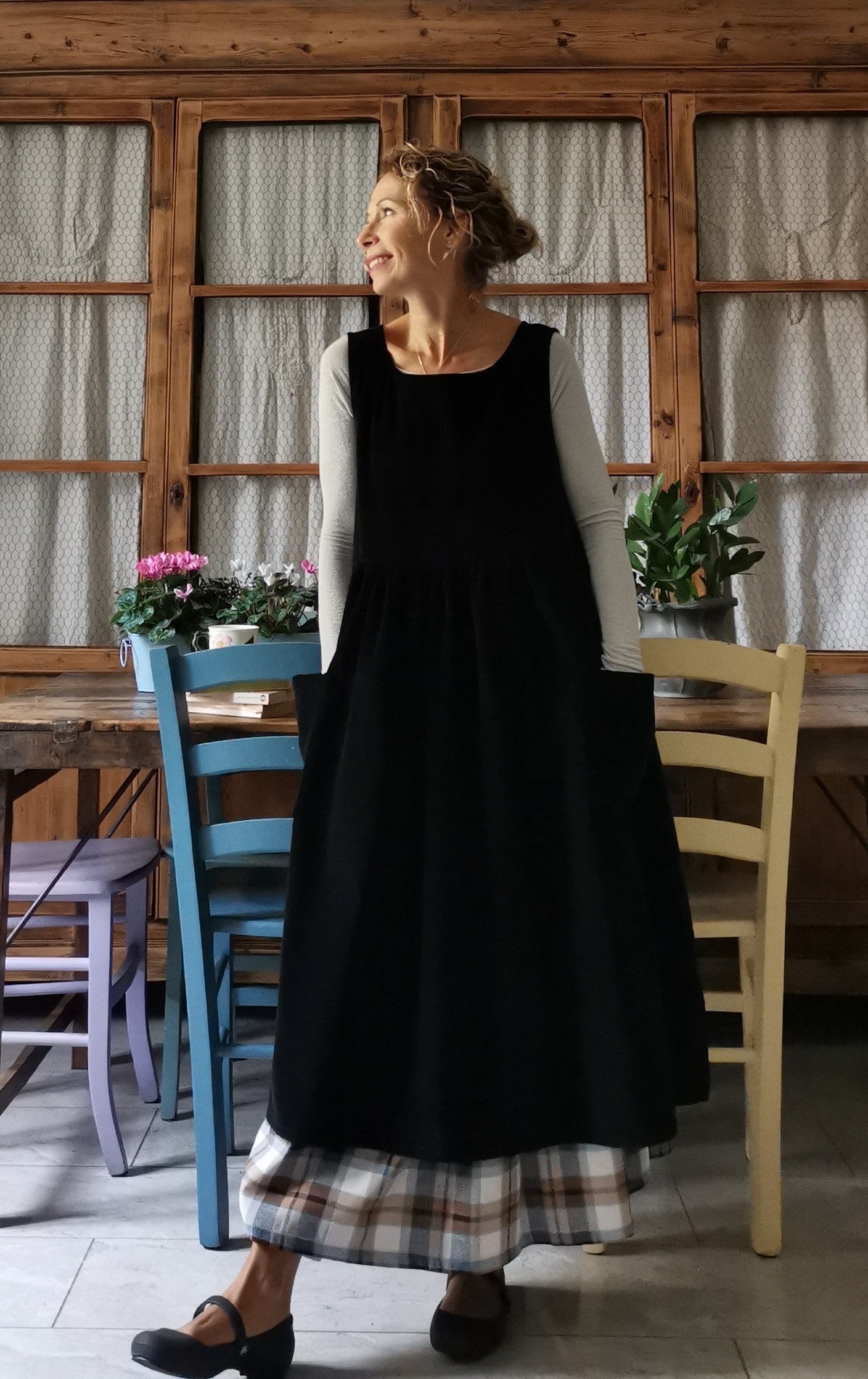 Black striped velvet apron