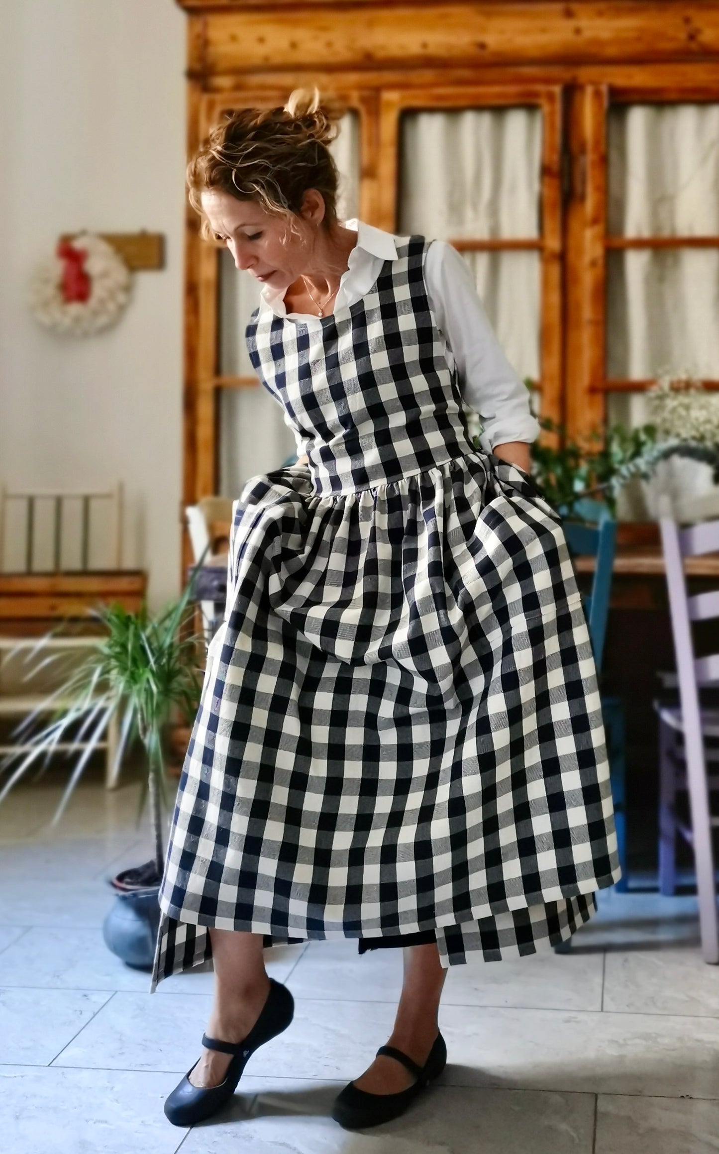 Grembiule in cotone a quadri blu e panna (Ref. 488)