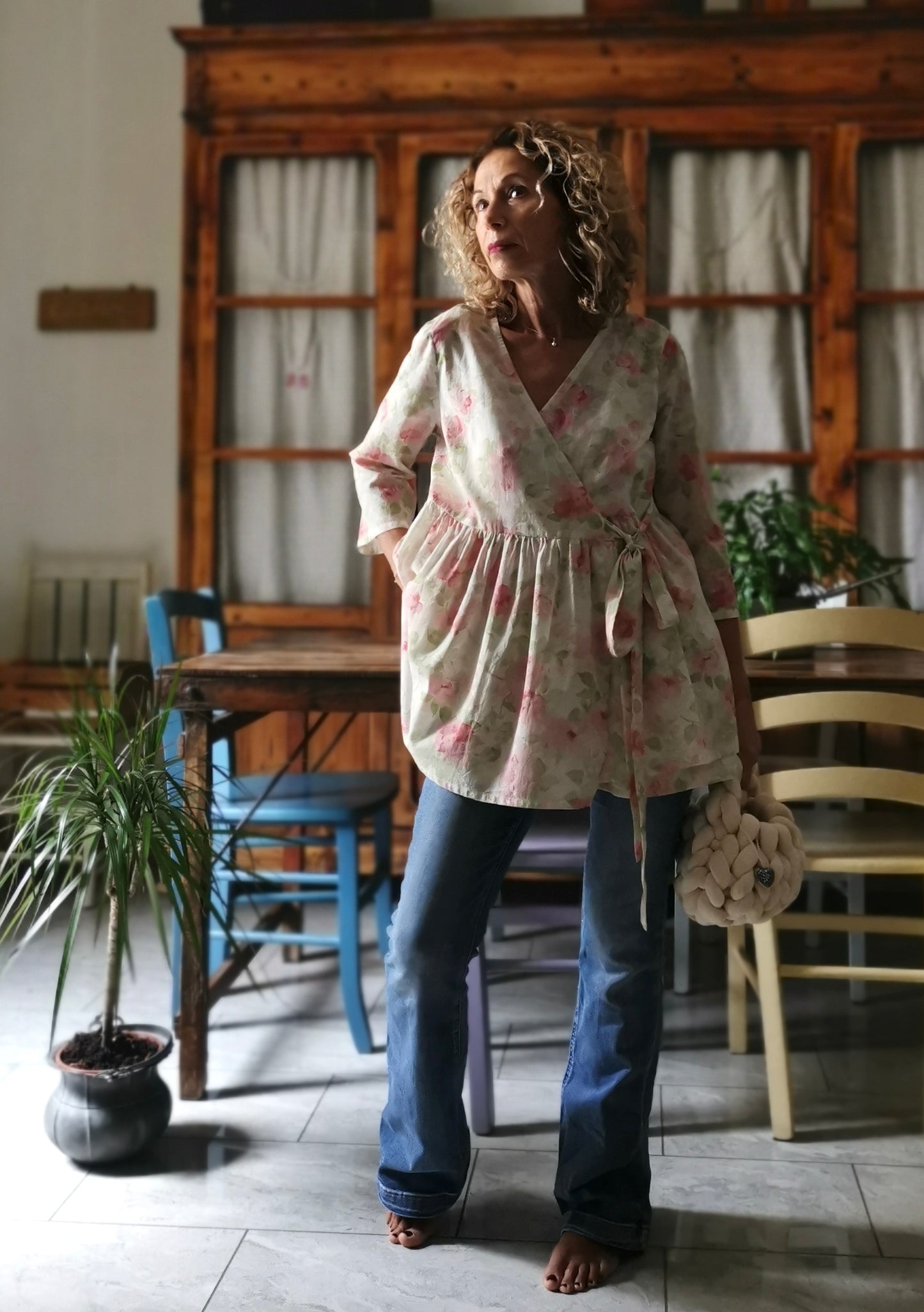 Camicia incrociata in mussola di cotone floreale (Ref. 513)