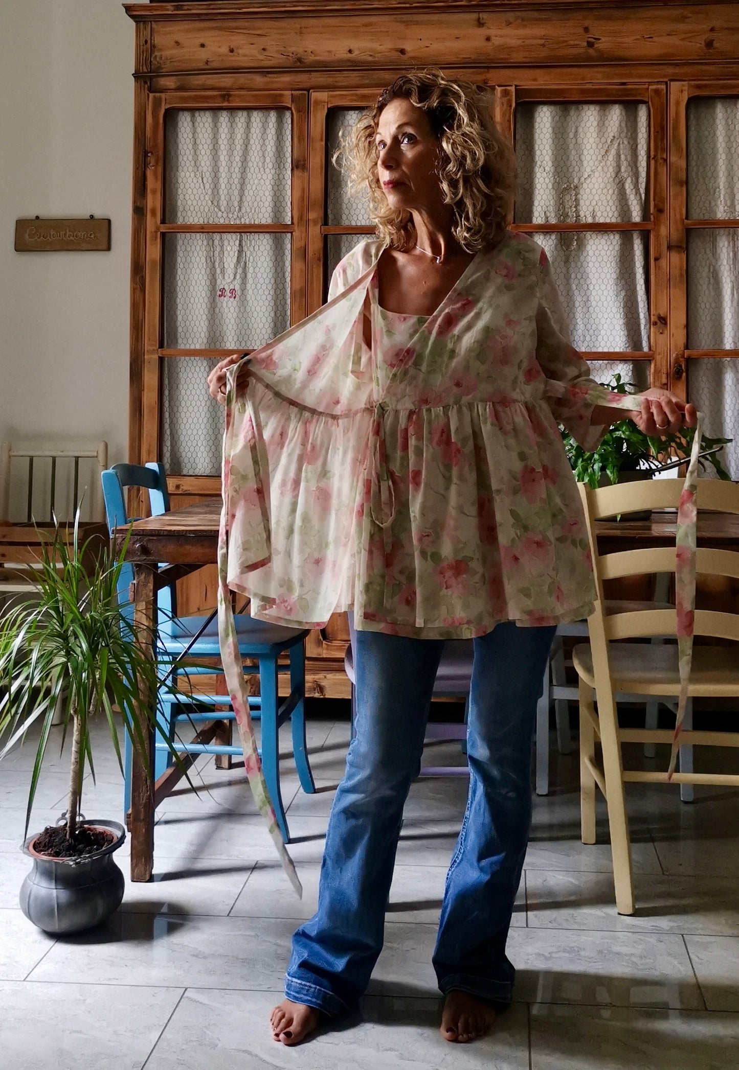 Camicia incrociata in mussola di cotone floreale (Ref. 513)