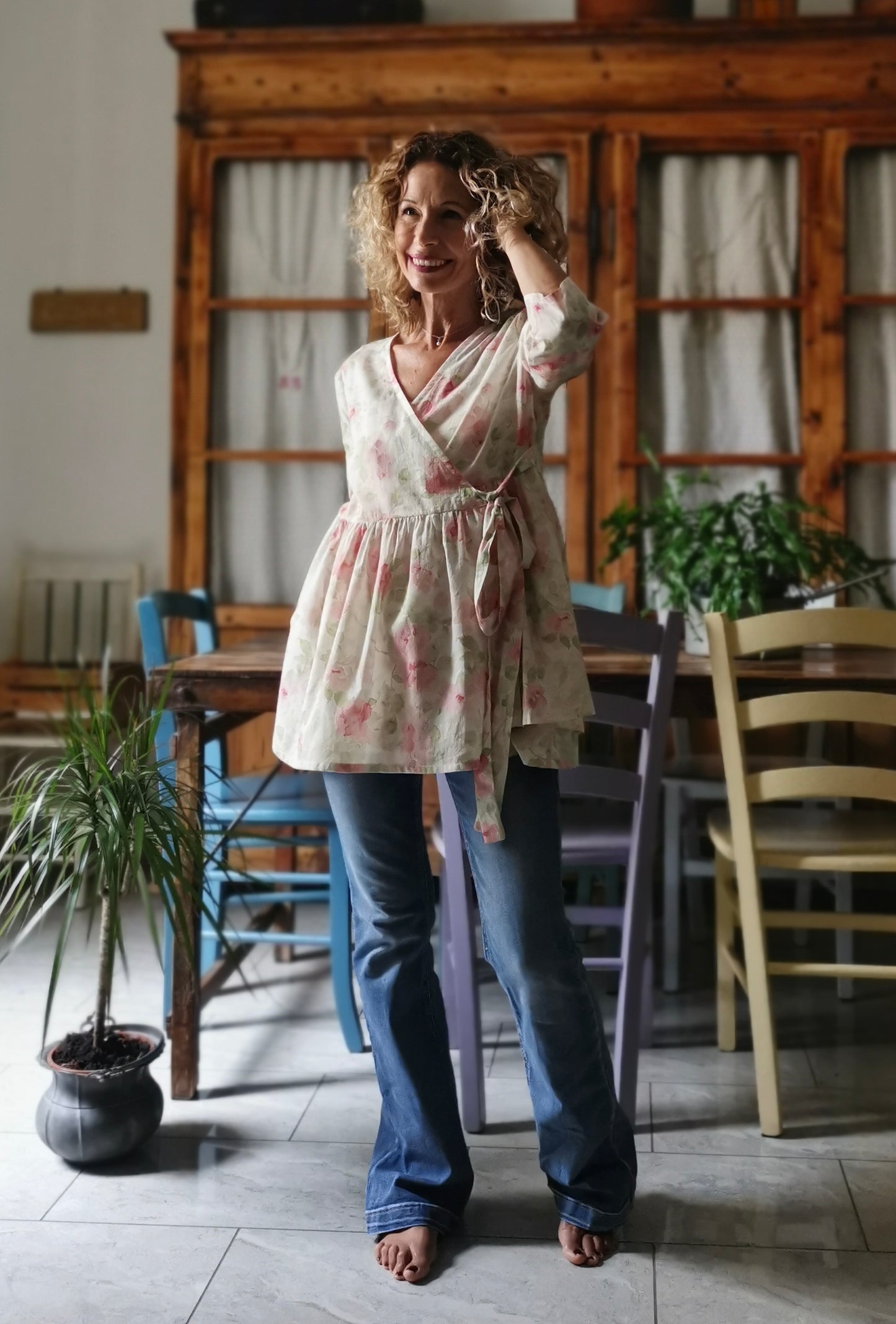 Camicia incrociata in mussola di cotone floreale (Ref. 513)