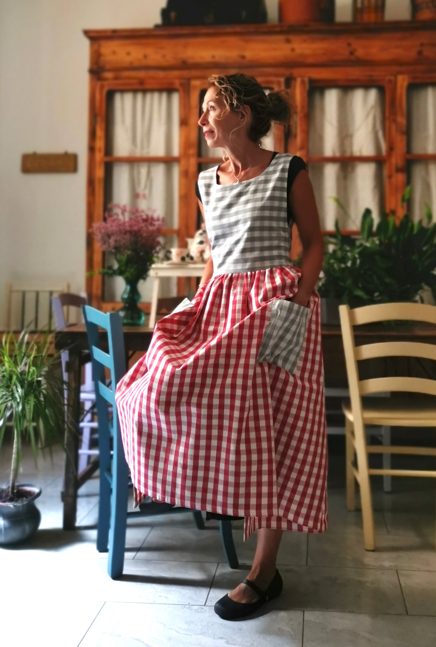 Grembiule patchwork a quadri rossi e grigi (Ref. 531)