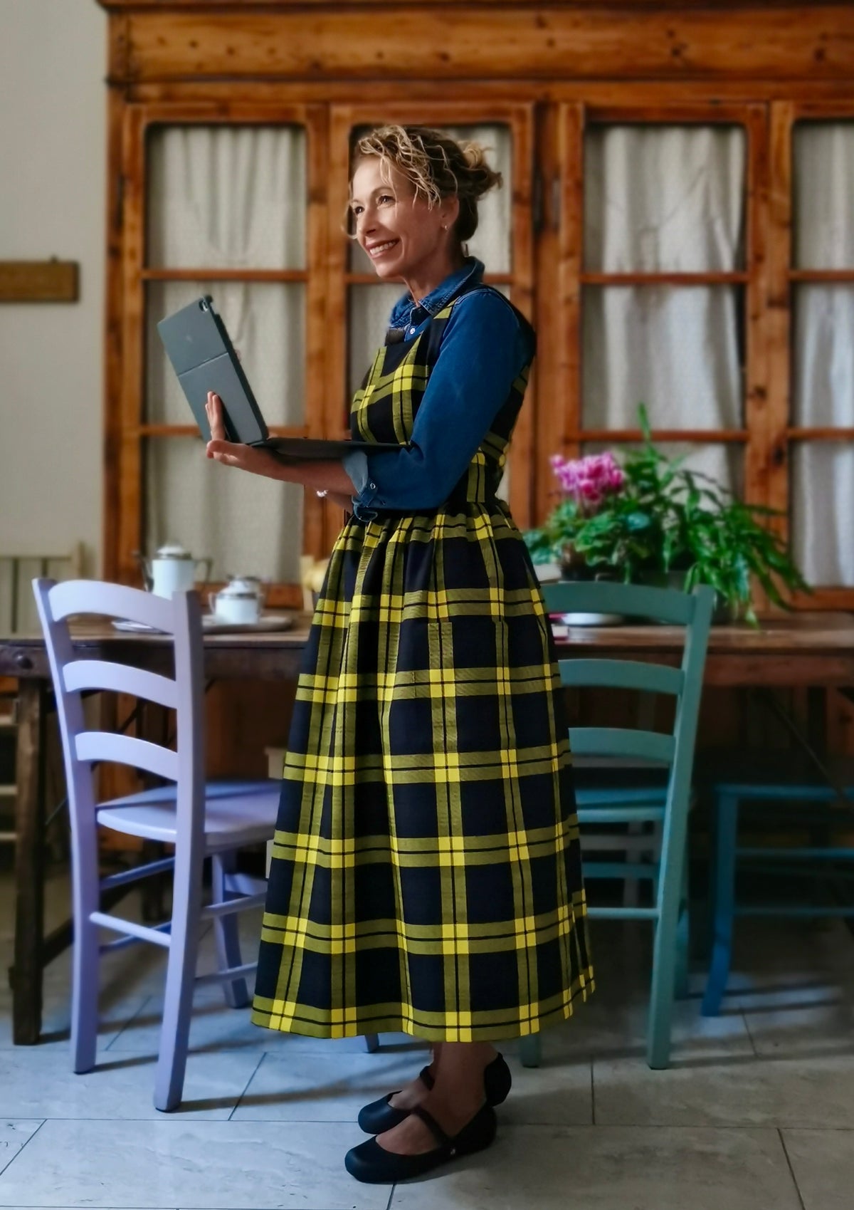 Grembiule in lana tartan blu e gialla (Ref. 547)