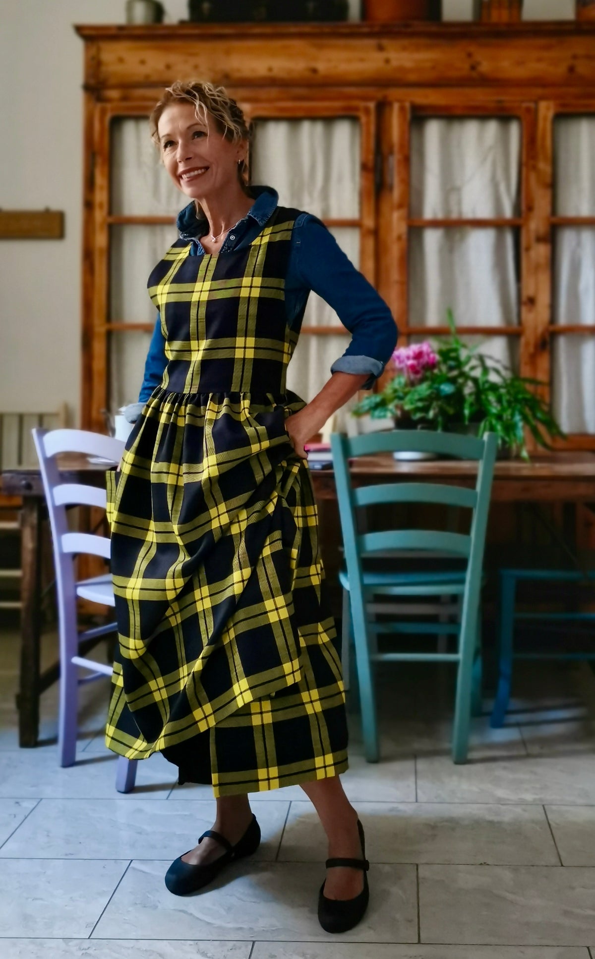 Grembiule in lana tartan blu e gialla (Ref. 547)