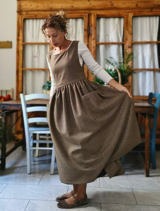 Grembiule in lana tartan in fantasia piccola (Ref. 559)