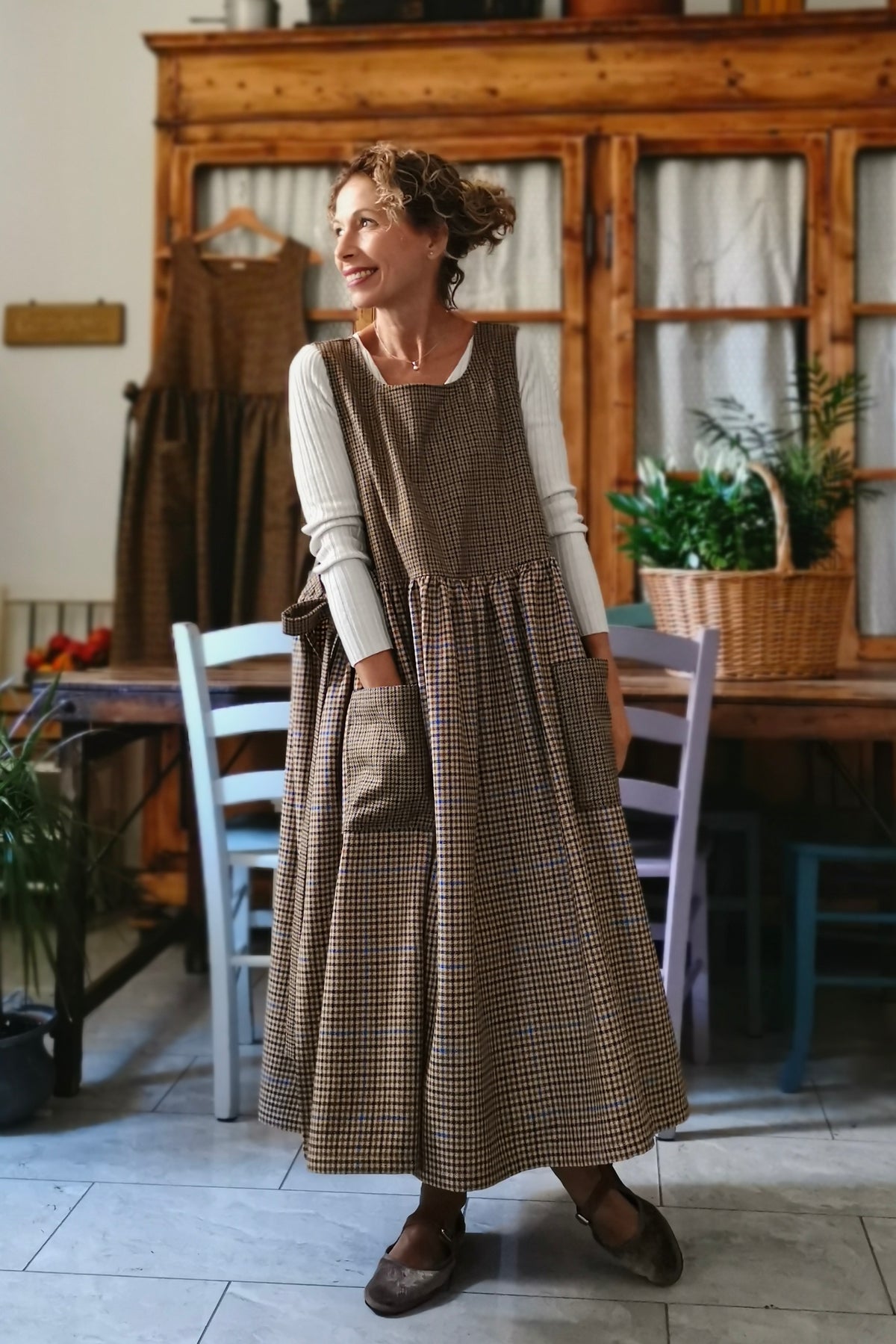 Grembiule in lana patchwork tartan sui toni del marrone (Ref. 558)