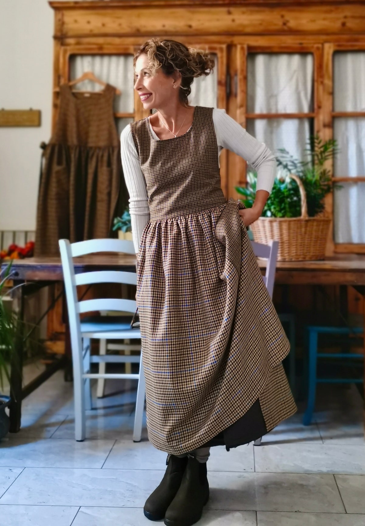Grembiule in lana patchwork tartan sui toni del marrone (Ref. 558)