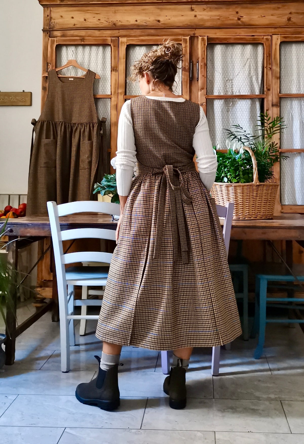Grembiule in lana patchwork tartan sui toni del marrone (Ref. 558)