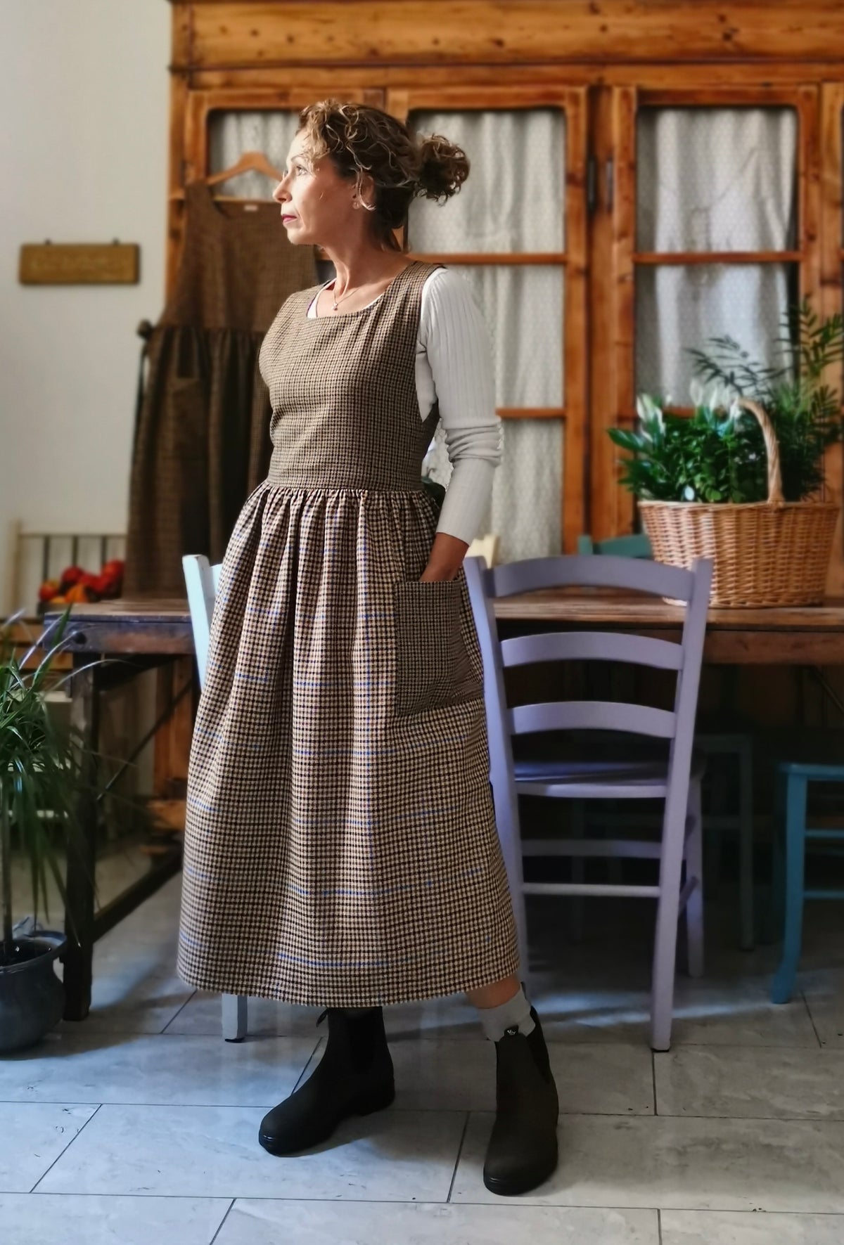 Grembiule in lana patchwork tartan sui toni del marrone (Ref. 558)