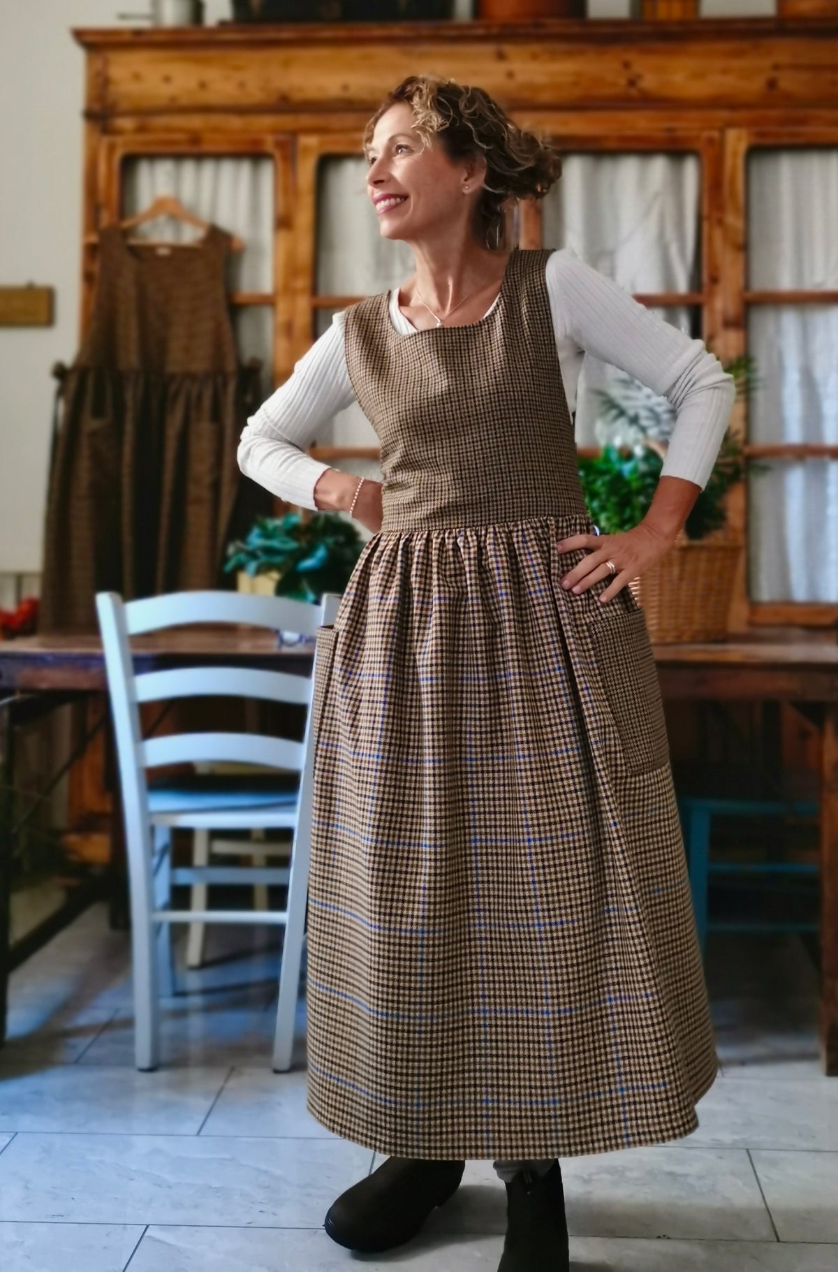Grembiule in lana patchwork tartan sui toni del marrone (Ref. 558)