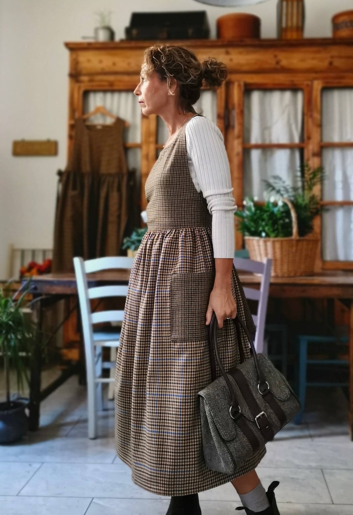 Grembiule in lana patchwork tartan sui toni del marrone (Ref. 558)