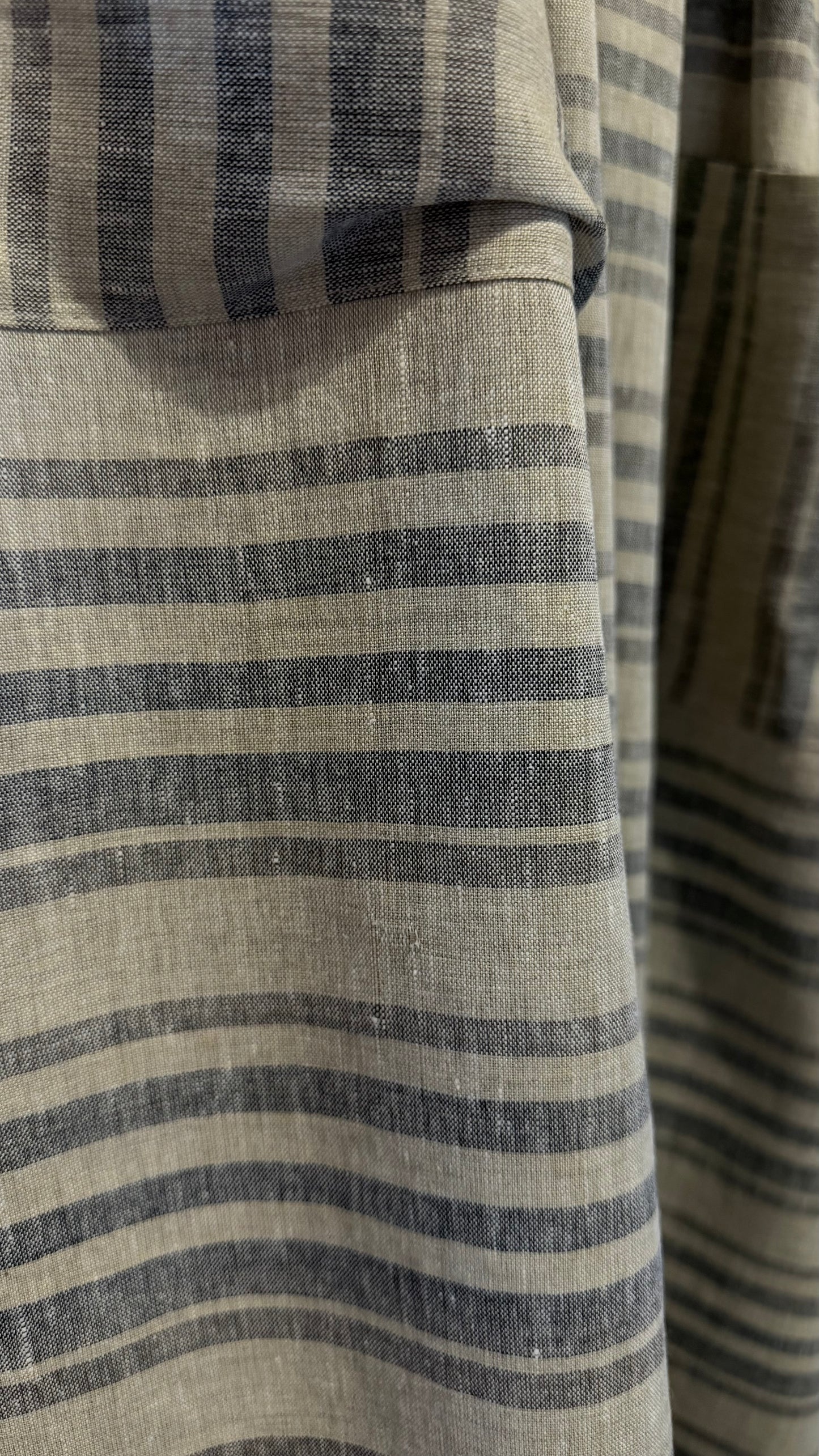Grembiule in lino grigio rigato  (Ref. 491)