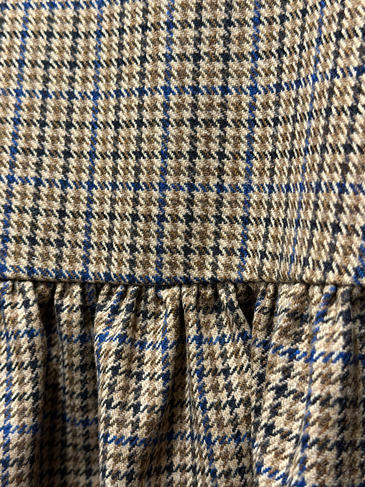 Grembiule in lana tartan in fantasia piccola (Ref. 559)