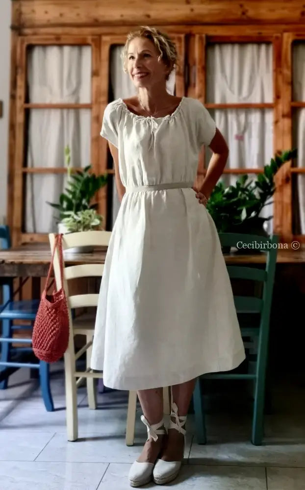 Abito antico con monogramma EF (Ref. 422) Abito antico