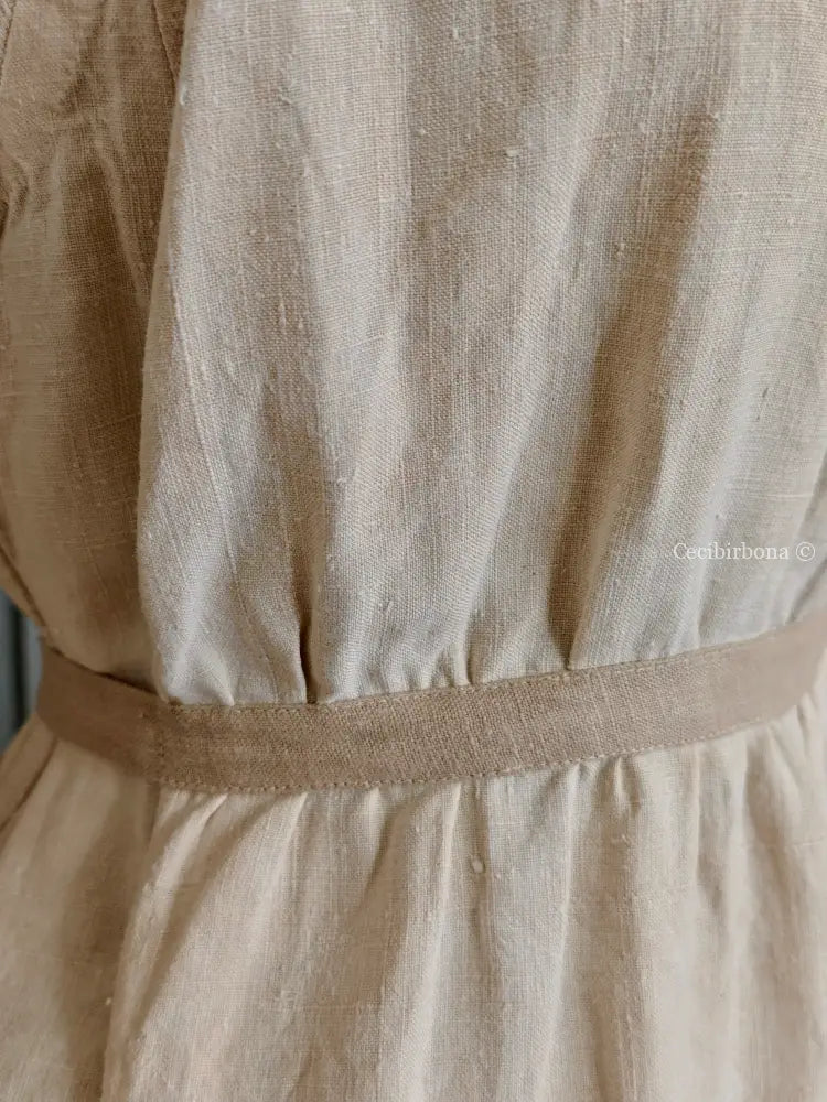 Abito antico con monogramma EF (Ref. 422) Abito antico