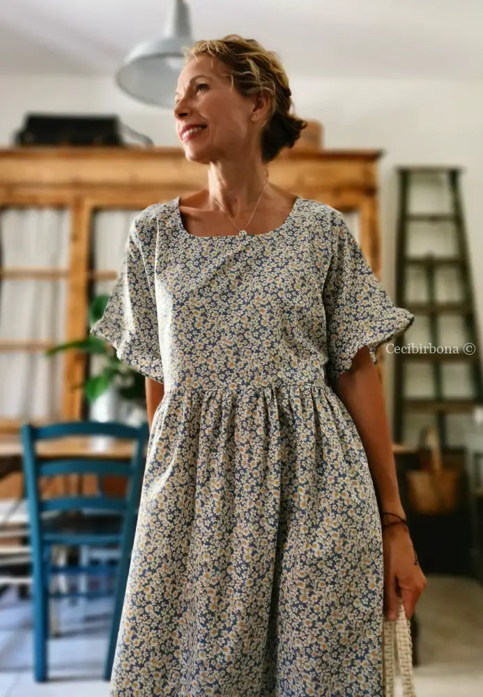 Abito con maniche in cotone stampato a margherite (Ref. 97) Media abito donna