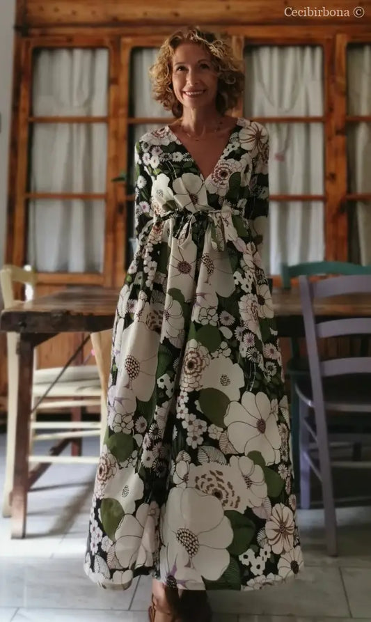 Abito con maniche in tessuto a fiori (Ref. 122) abito donna