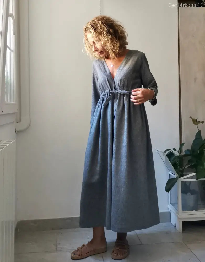 Abito estivo con maniche in lino grigio abito donna