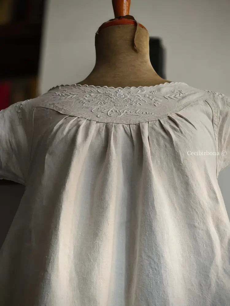 Abito in lino antico senza maniche “Corredo di Angiolina” abito donna