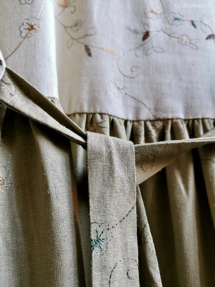 Abito in lino ricamato bicolor (Ref. 166) abito donna