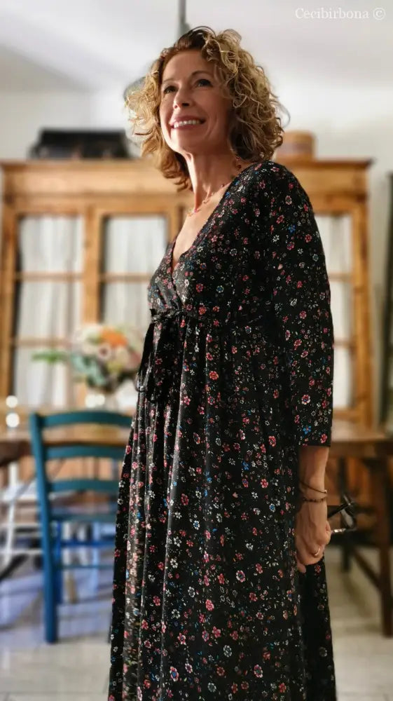 Abito in viscosa nera a fiori con fiocco (Ref. 98) abito donna