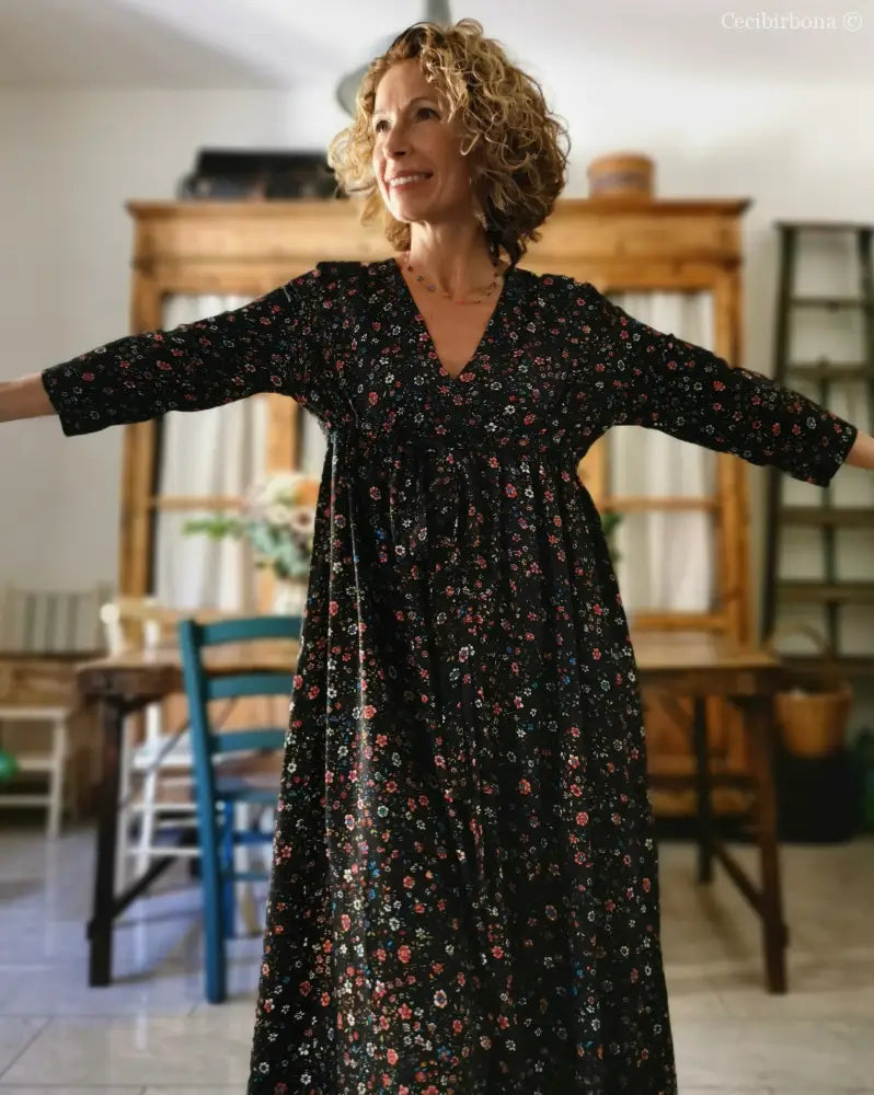 Abito in viscosa nera a fiori con fiocco (Ref. 98) abito donna