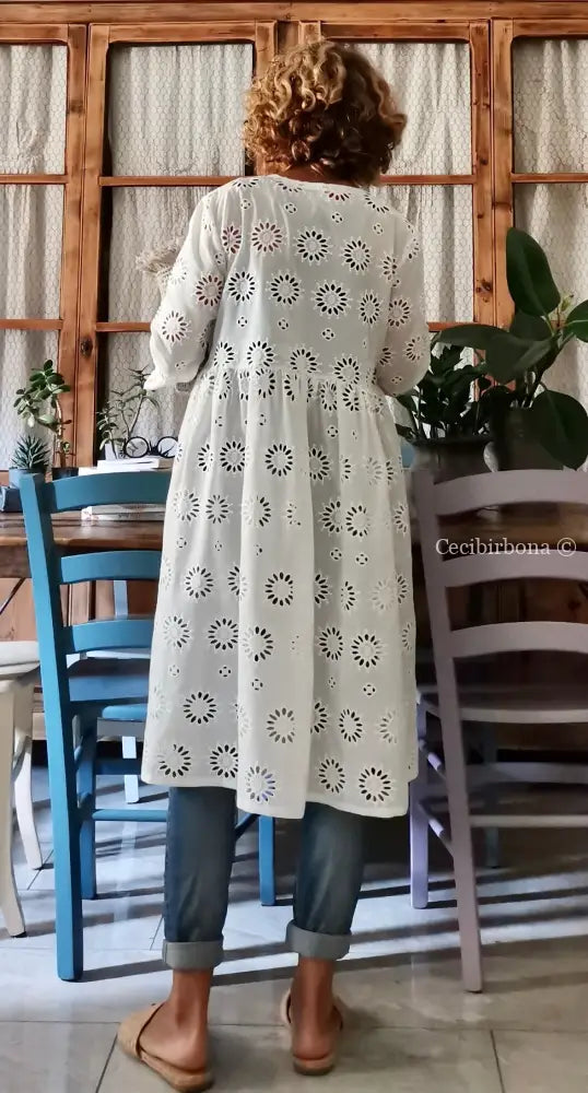 Abito incrociato in sangallo di cotone con maniche (Ref. 114) abito donna