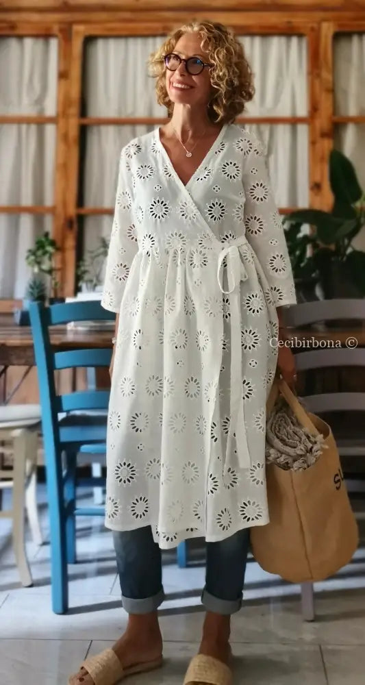 Abito incrociato in sangallo di cotone con maniche (Ref. 114) abito donna