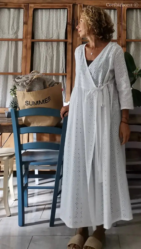 Abito incrociato in sangallo di cotone con maniche (Ref. 115) abito donna