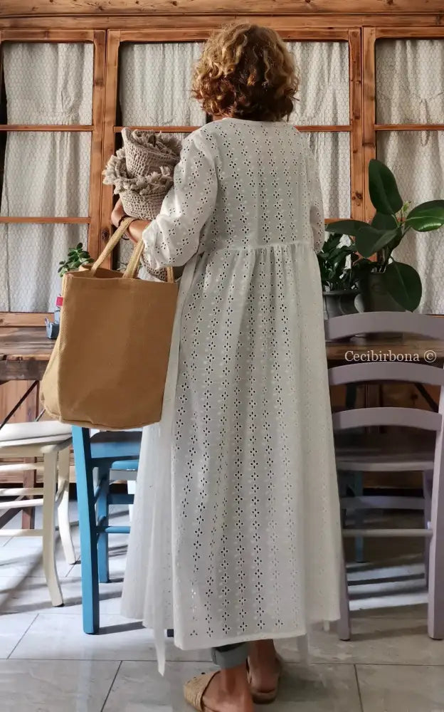 Abito incrociato in sangallo di cotone con maniche (Ref. 115) abito donna