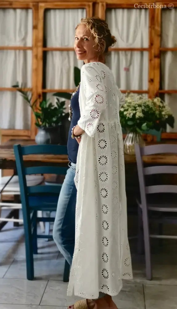 Abito incrociato in sangallo di cotone con maniche (Ref. 125) abito donna