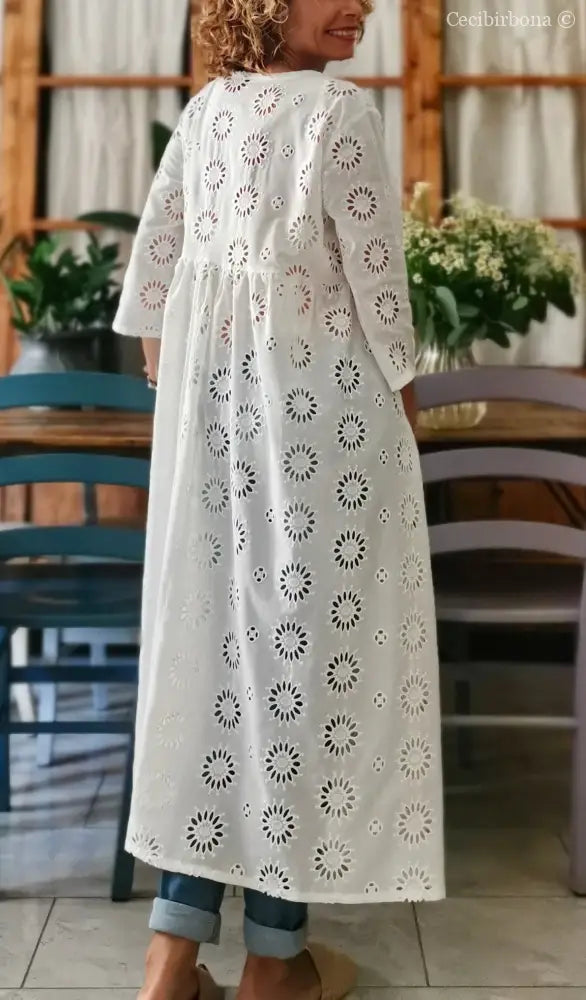 Abito incrociato in sangallo di cotone con maniche (Ref. 125) abito donna