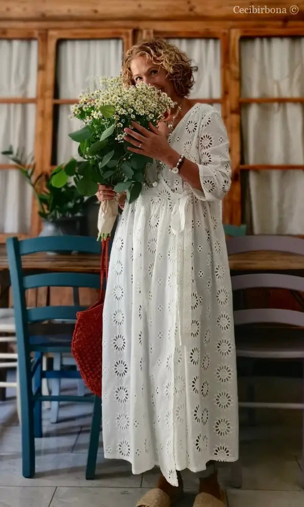 Abito incrociato in sangallo di cotone con maniche (Ref. 125) abito donna