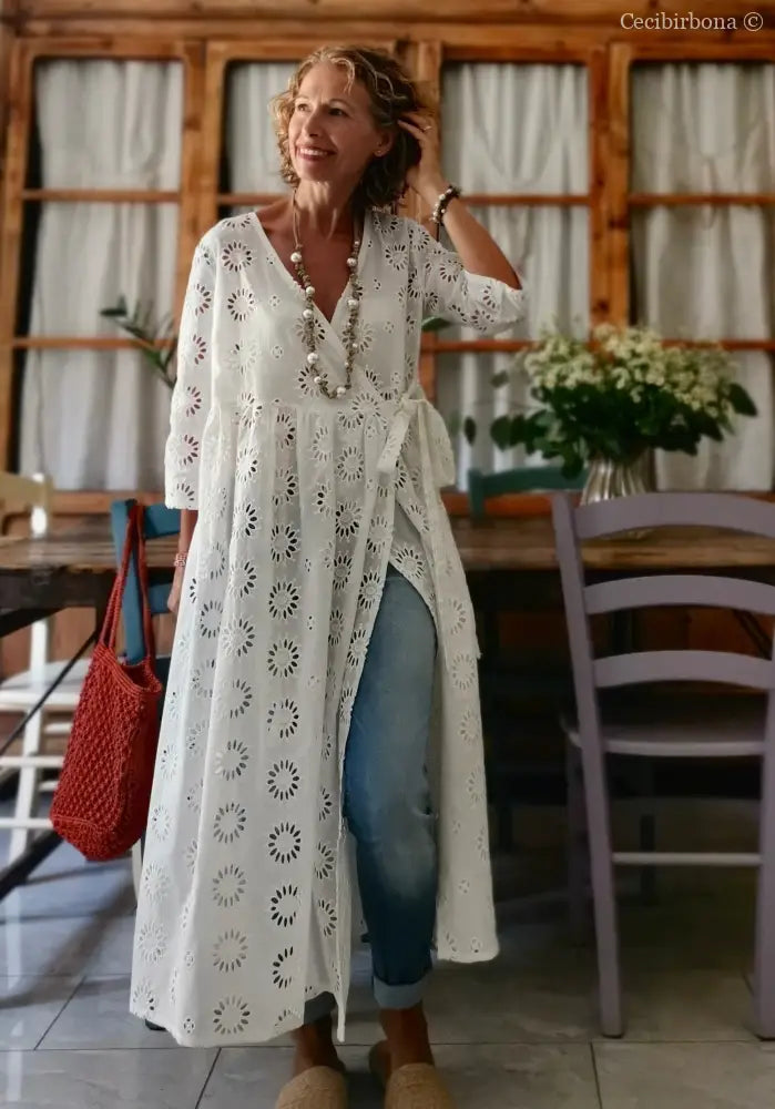 Abito incrociato in sangallo di cotone con maniche (Ref. 125) abito donna