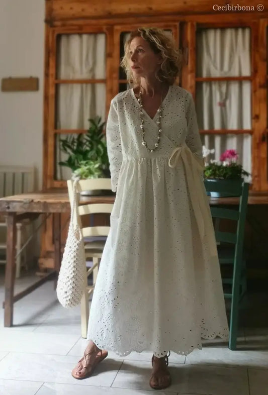 Abito incrociato in sangallo di cotone (Ref. 196) Media abito donna