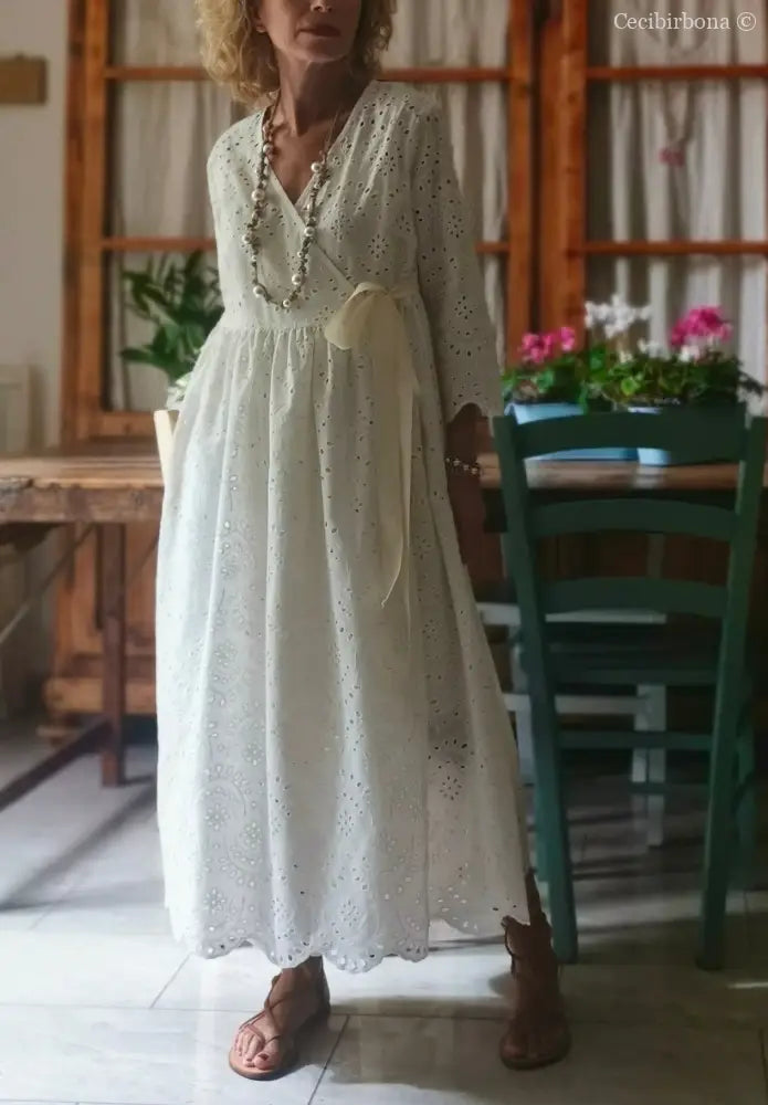 Abito incrociato in sangallo di cotone (Ref. 196) Media abito donna