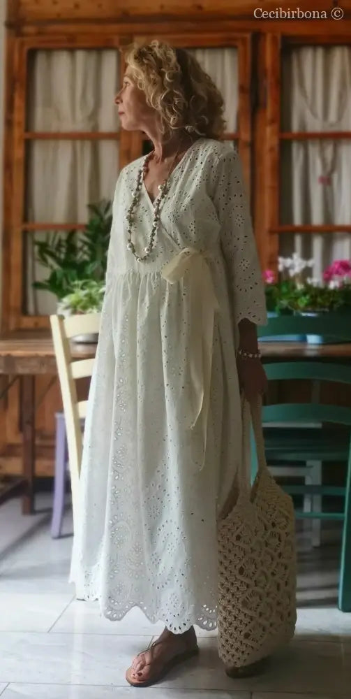 Abito incrociato in sangallo di cotone (Ref. 196) Media abito donna