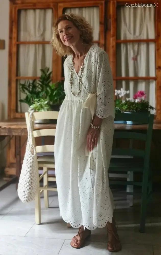 Abito incrociato in sangallo di cotone (Ref. 196) Media abito donna