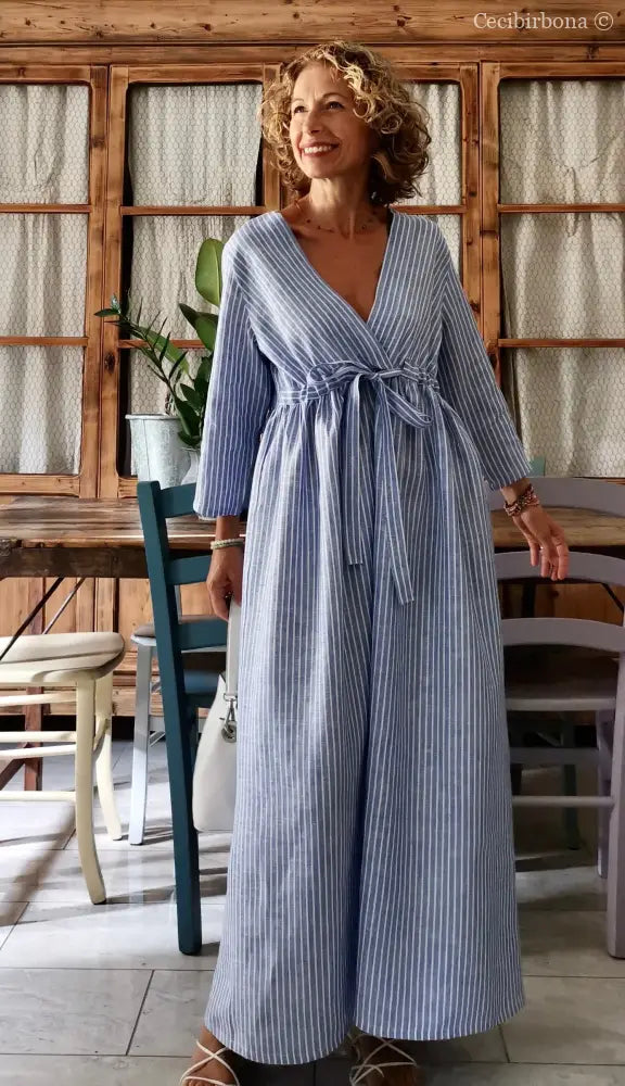 Abito lungo con maniche in lino azzurro a righe panna (Ref. 124) 46 abito donna