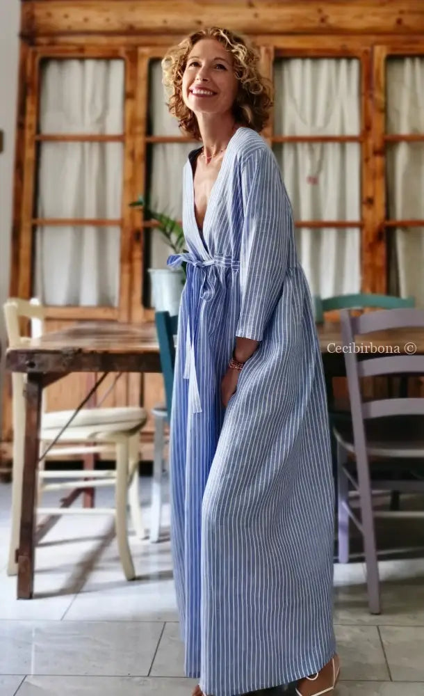 Abito lungo con maniche in lino azzurro a righe panna (Ref. 124) 46 abito donna