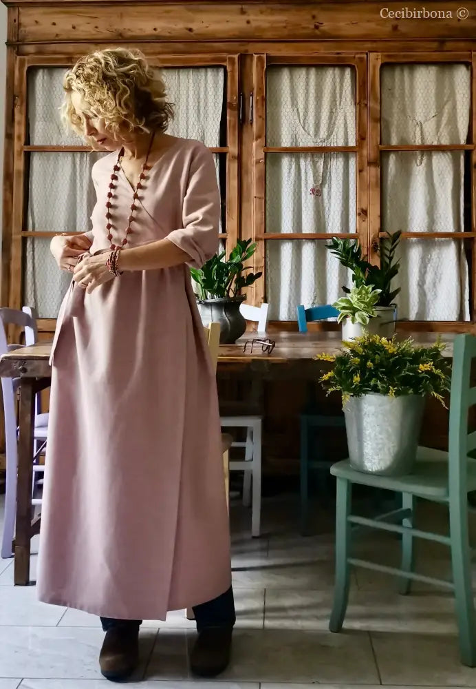 Abito lungo incrociato in lino rosa antico (Ref. 139) abito donna